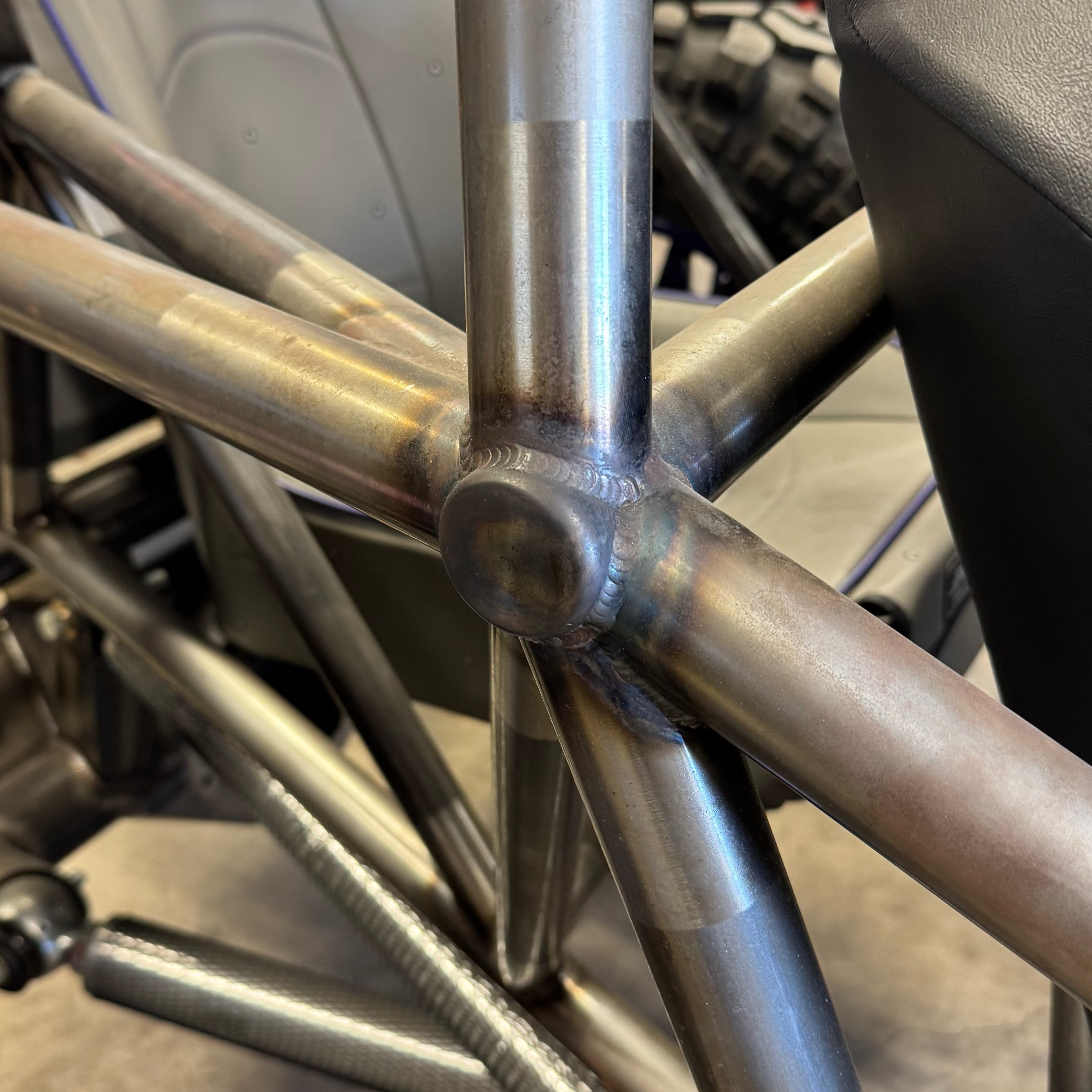 Tube Connectors and Platework - Trail Series